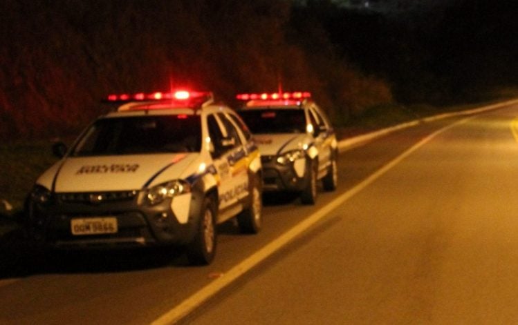 Polícia apreende pistola após tentativa de fuga em Itabira