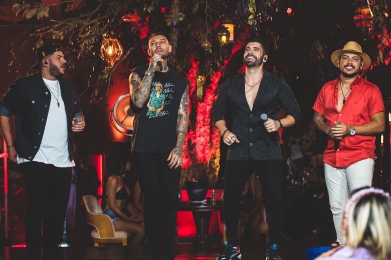 João Gabriel lança “Escolhe” com a participação de Lucas Lucco e Ícaro e Gilmar