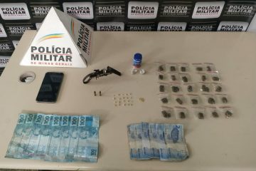 Polícia Militar prende suspeito por tráfico de drogas no meio da rua em Monlevade