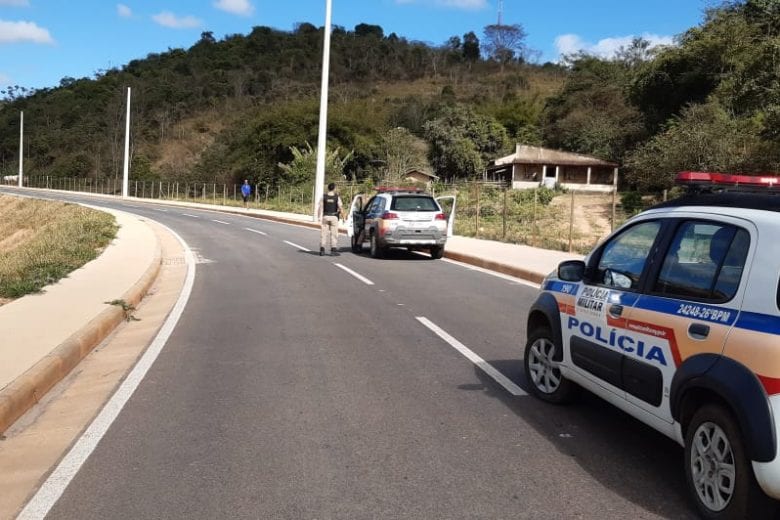 Dupla é detida após assalto em posto de combustíveis no Gabiroba