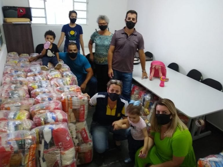 Projeto “Luz de Lu” entrega doações à APAE de Itabira