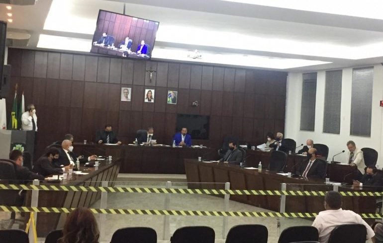 Última reunião da Câmara é marcada por despedidas e preocupação com coronavírus em Monlevade