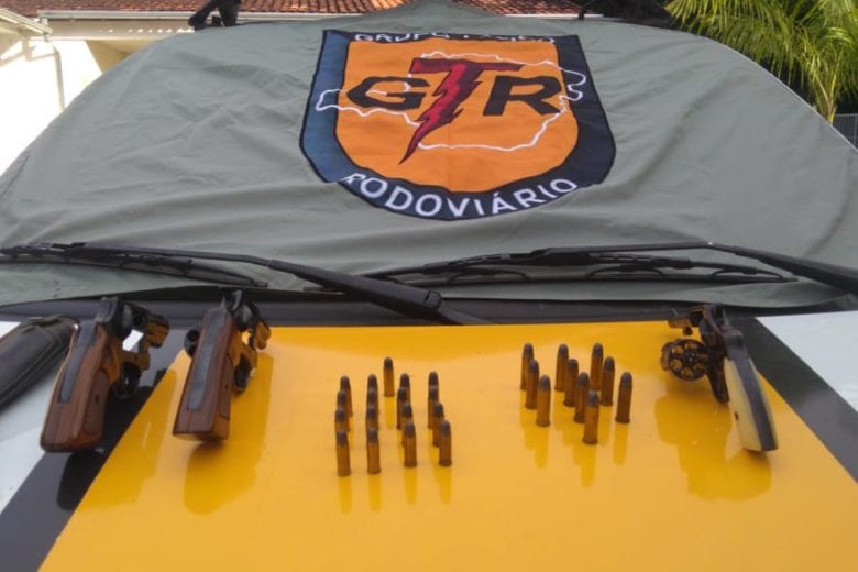 Grupo Tático Rodoviário apreende três revólveres em Itabira