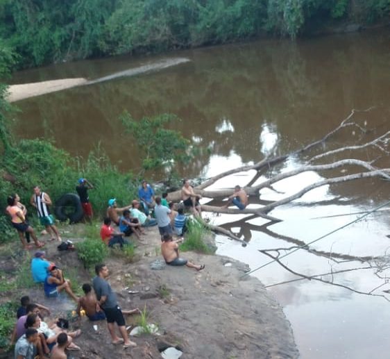 Homem morre afogado no Rio do Peixe em Carmésia