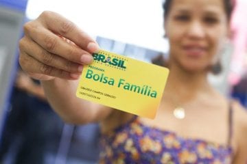 Governo amplia prazo de saques do Bolsa Família