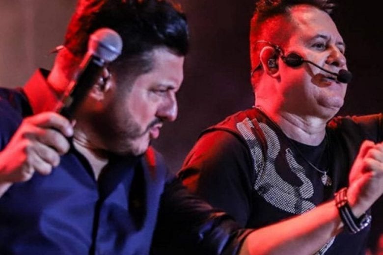 Bruno e Marrone mostram preconceito contra travestis em live