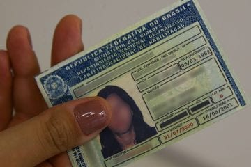 Motoristas registrados em Minas podem realizar defesa da suspensão da CNH pela internet