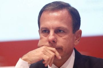 Vice testa positivo para Covid-19 e Doria volta de Miami para São Paulo