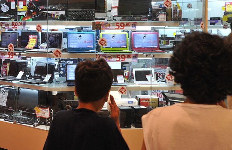Vendas caem 10,3% na semana do Natal em São Paulo
