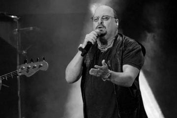 Paulinho, vocalista do Roupa Nova, morre no Rio após contrair Covid-19