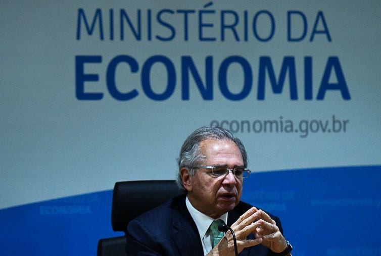 Guedes cita Eletrobras e Correios como “privatizações óbvias”