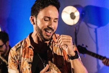 Rob Nunes aposta no piseiro em seu primeiro lançamento independente
