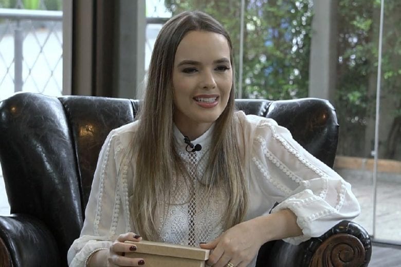 Thaeme conta novidades da dupla com Thiago em entrevista à Amanda Françozo