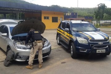 PRF apreende Corolla clonado no Rio de Janeiro em João Monlevade