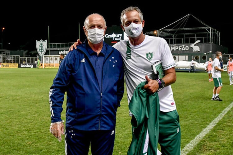 Lisca brinca: ‘Aniversário é do Cruzeiro, mas a festa é americana’