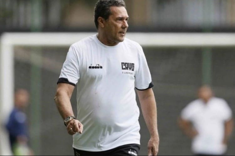 Vasco tenta se distanciar da degola e Botafogo joga contra queda