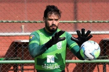 Titular do América, Matheus Cavichioli sofre lesão muscular e desfalca time