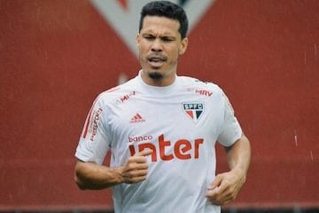 Hernanes testa positivo para a COVID-19 e vira desfalque no São Paulo