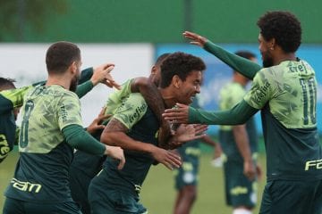 Palmeiras tem de quebrar invencibilidade do Corinthians para voltar à briga