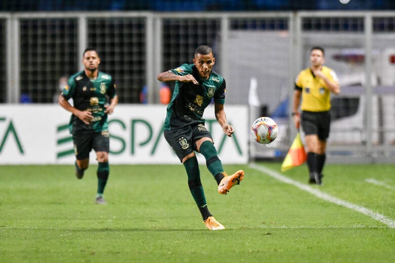 Calyson admite dificuldade do América na briga pelo título da Série B