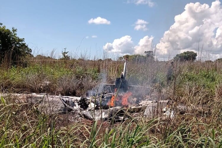 Presidente e quatro atletas do Palmas morrem em queda de avião no Tocantins
