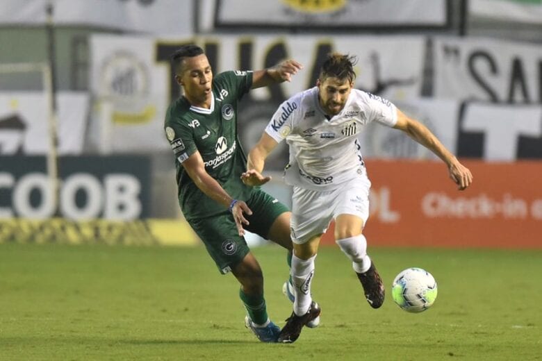 Santos sofre virada no segundo tempo e perde para o Goiás na Vila