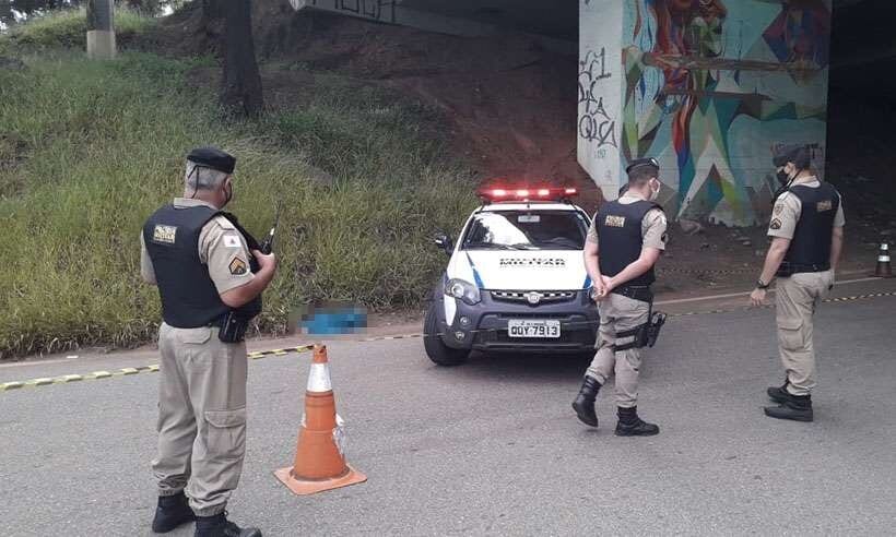 Criança é encontrada morta debaixo de viaduto em rodovia mineira