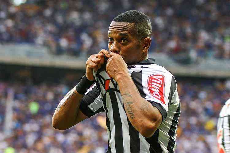 Atlético tem acordo por dívida com Robinho homologado na Justiça