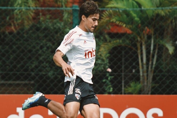 São Paulo tenta repetir arrancada após vitória sobre o Atlético-GO