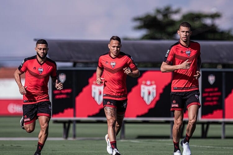 Tentando se garantir na elite, Atlético-GO recebe São Paulo com desfalques