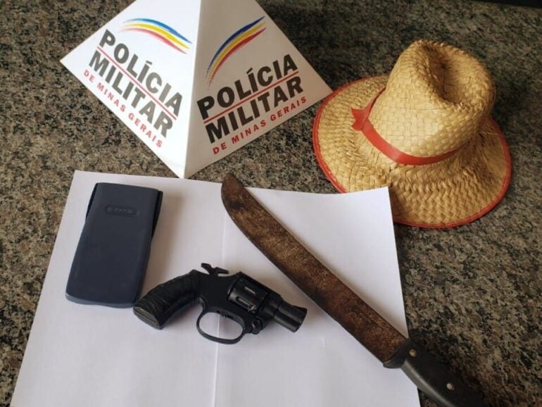 Utilizando arma falsa, homem rouba calculadora em Pet Shop de Coronel Fabriciano