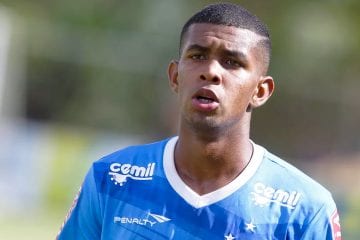 Após parada cardiorrespiratória, ex-meia do Cruzeiro morre aos 24 anos