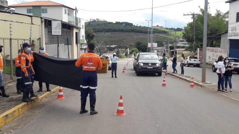 Secretaria de Saúde realiza blitz educativa contra a Covid-19 em Monlevade