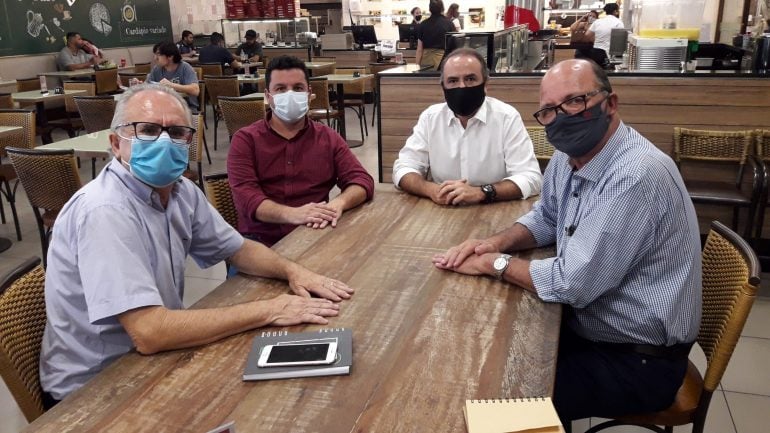 Dr. Laércio e Fabrício Lopes visitam comércio e entidades de classe em Monlevade
