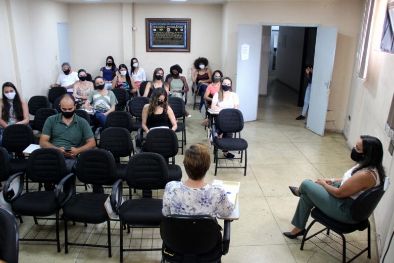 Escola do Legislativo realiza bate-papo com assessores parlamentares