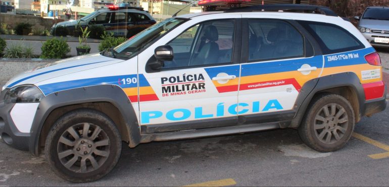 Suspeitos roubam carro em oficina de Monlevade e abandonam o veículo na BR-381