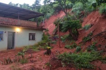 Mulher de 54 anos morre soterrada durante a madrugada
