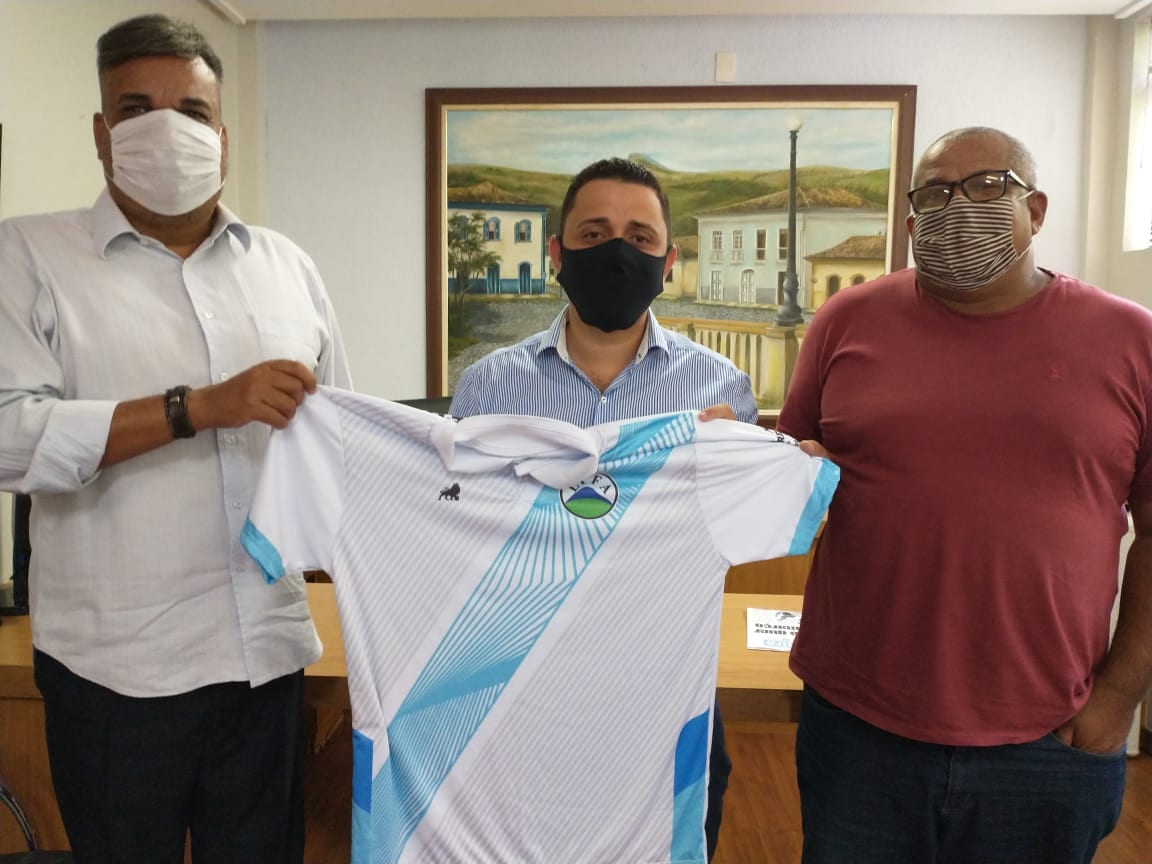 Vetão recebe representantes do futebol amador para o “café com o presidente”