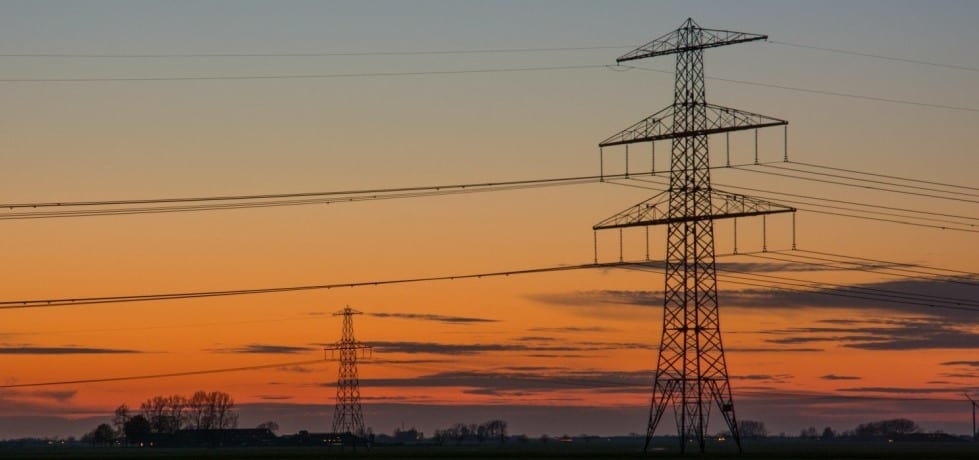 Conta de luz: 7 dicas para reduzir custos