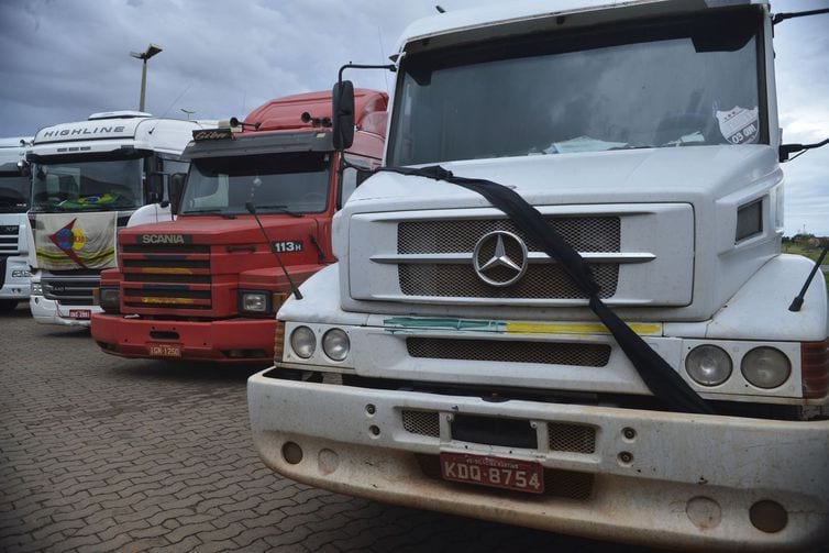 Tarifa de importação de pneus para transporte de cargas é zerada