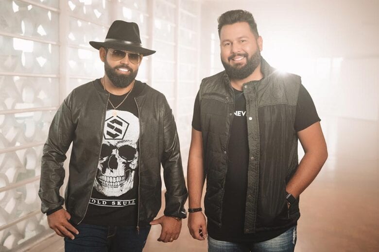 Diego e Arnaldo apostam em canção romântica e clipe minimalista