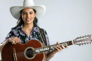 Morgana Rodrigues e Dechris animam o Aparecida Sertaneja desta segunda-feira