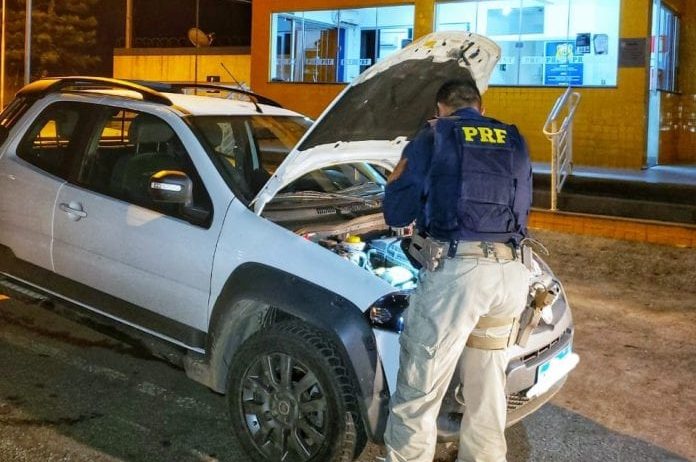 Três homens roubam carro, mentem para a PRF e são presos na BR-381, em Monlevade
