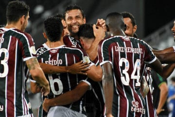 Fluminense bate Goiás e assume 5º lugar na Série A