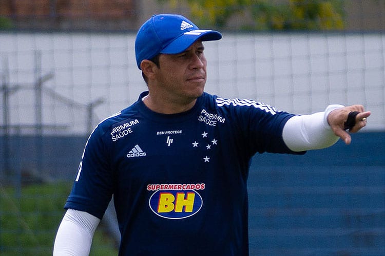 Cruzeiro demite técnico do time sub-17