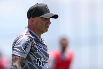Atlético precisa melhorar campanha como visitante para sonhar com título