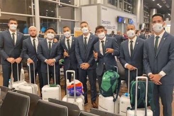 Com festa e aglomeração da torcida, Palmeiras embarca para o Mundial