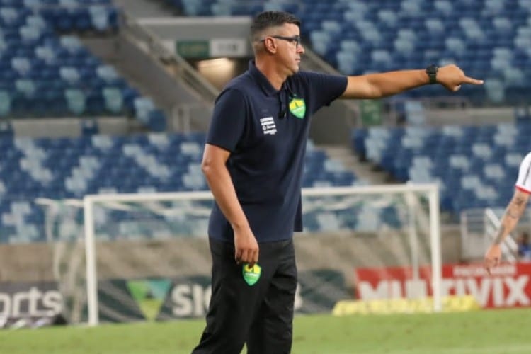 Cruzeiro anuncia novo técnico do time sub-17