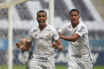 Em jogo de 6 gols, Santos marca aos 50 e arranca empate com o Grêmio