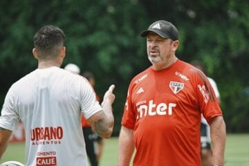 Sem Tiago Volpi e Brenner, Vizolli comanda primeiro treino no São Paulo